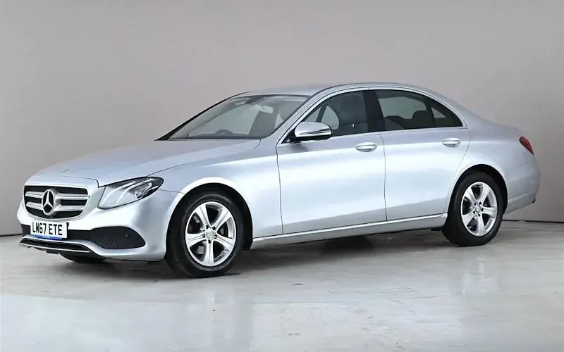 Second-hand Mercedes E200 SE 150 CP (110 kW) 2017 Argintiu Berlinǎ