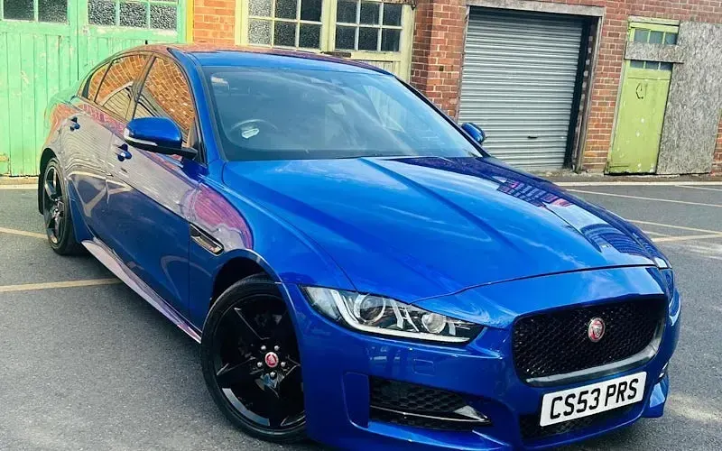 Used Jaguar XE R-Sport 179 HP (131 kW) 2017 Sedan