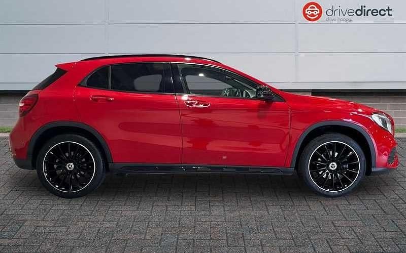 Used Mercedes GLA200 AMG line 156 HP (114 kW) 2020 Red SUV
