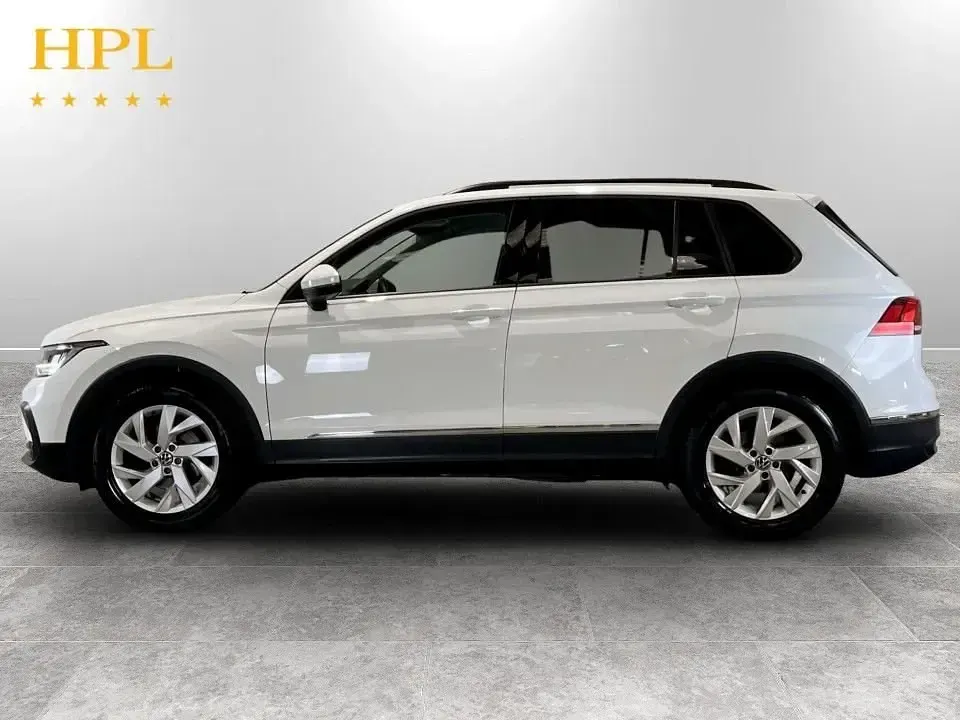 Używany VW Tiguan S 150 KM (110 kW) 2022 Biały SUV