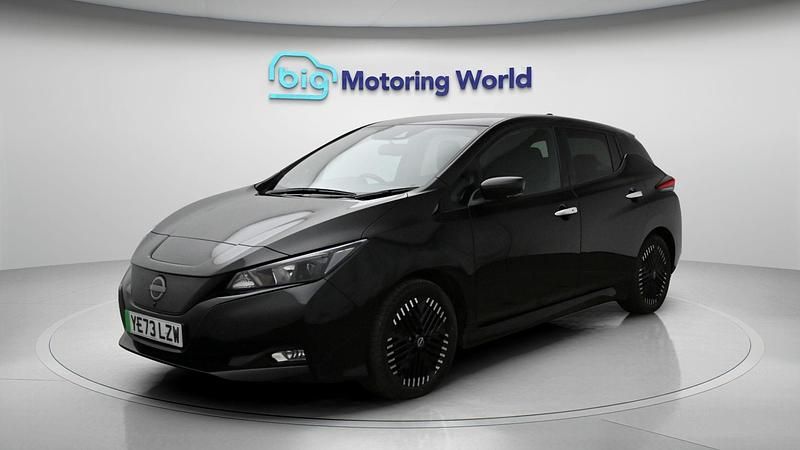 Used Nissan Leaf N-Connecta 110 kW (150 HP) 2023 Black Hatchback
