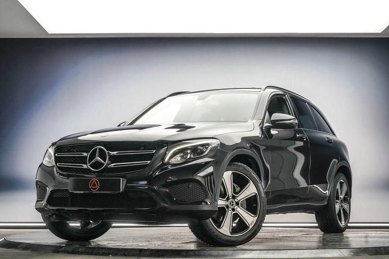 Black Used 2019 Mercedes 250 Urban Estate | £18,980 (Fair price) - Image 1/4