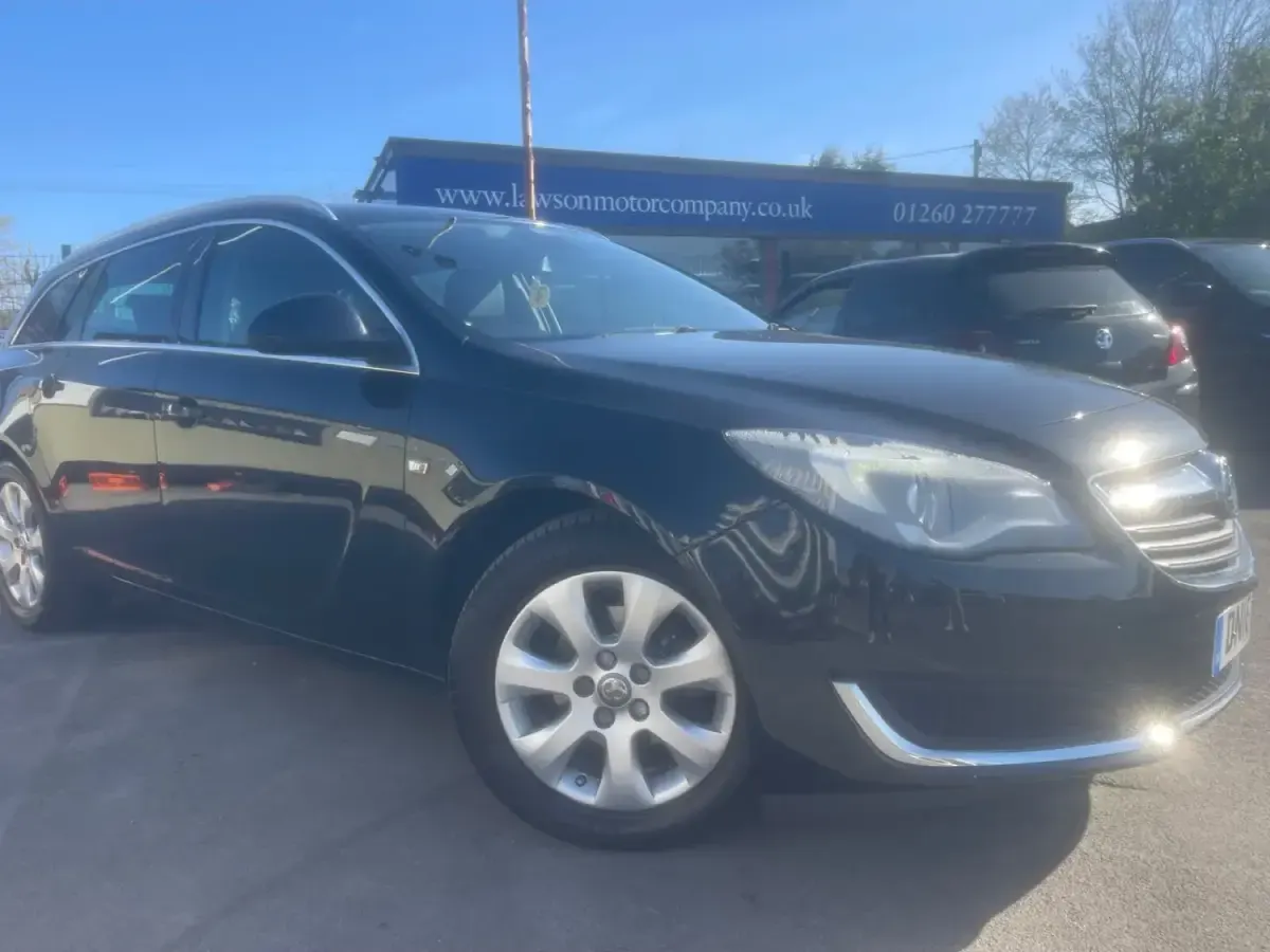 Second-hand Vauxhall Insignia 136 CP (100 kW) 2016 Negru Break