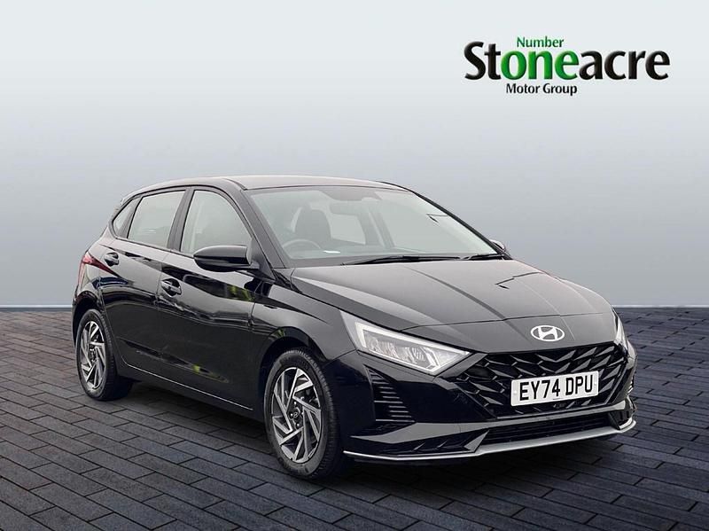 Used Hyundai i20 Advanced 100 HP (73 kW) 2025 Black Hatchback