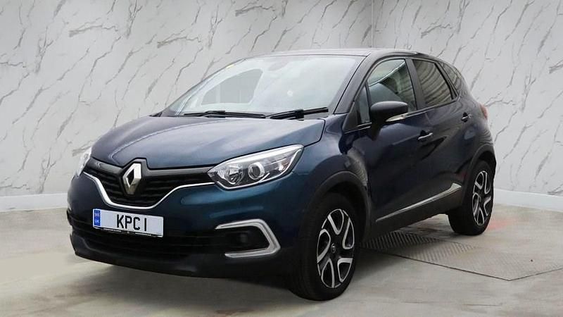 Used Renault Captur Iconic 90 HP (66 kW) 2019 Blue/black SUV