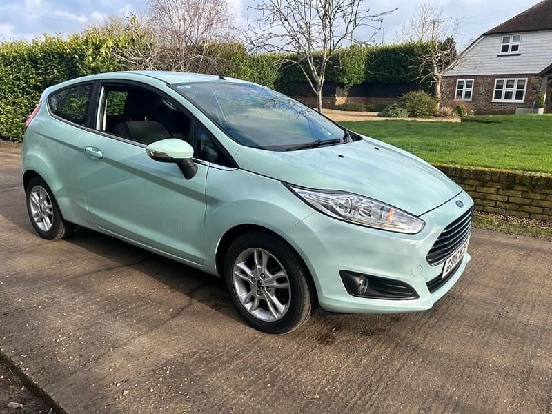 Used Ford Fiesta Zetec 2016 Green Hatchback