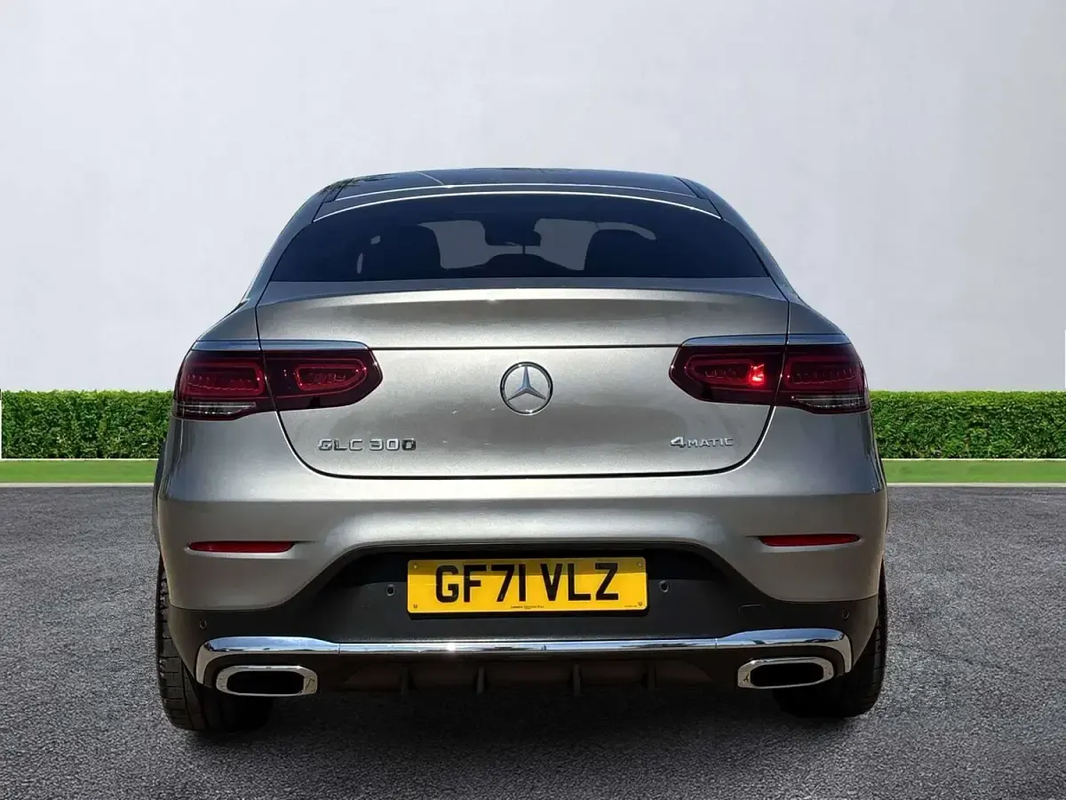 Used Mercedes GLC300 AMG Line Premium 258 HP (189 kW) 2021 Silver SUV