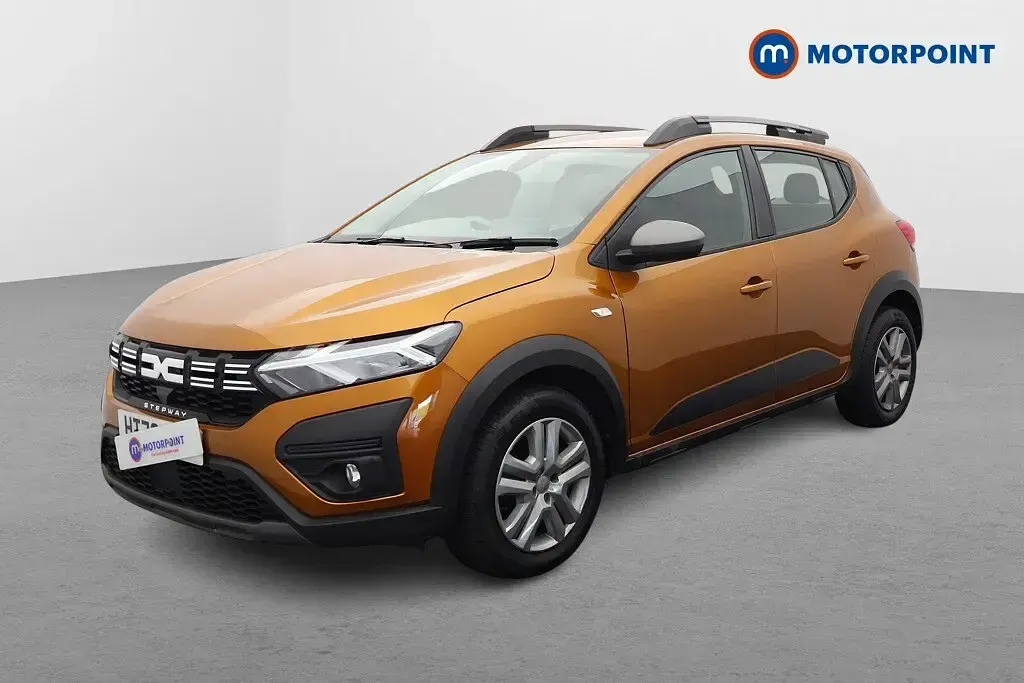 Used Dacia Sandero Expression 2023 Orange Hatchback