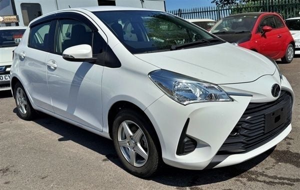 White Used 2017 Toyota Yaris | £7,495 (Super price) - Image 1/1