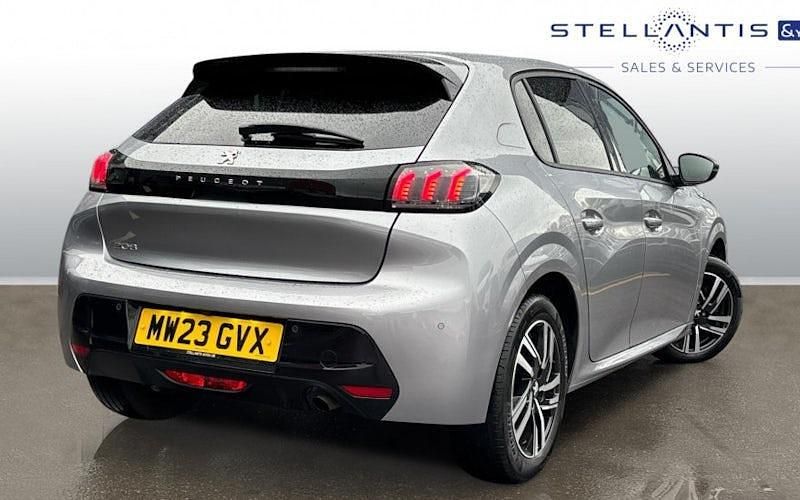 Used Peugeot 208 Allure+ 102 HP (75 kW) 2023 Grey Hatchback