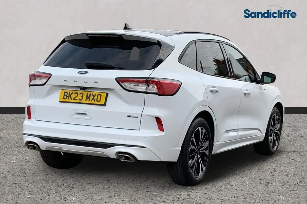 Used Ford Kuga ST-Line X 190 HP (139 kW) 2023 White SUV