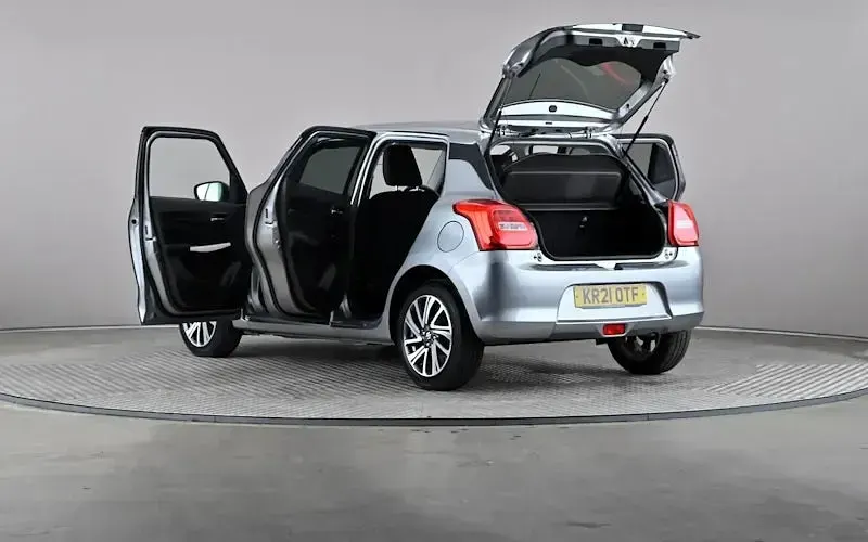Used Suzuki Swift SZ-L 83 HP (61 kW) 2021 Silver Hatchback