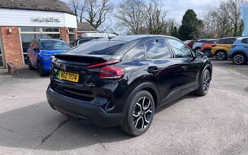 Used Citroën e-C4 Shine 100 kW (136 HP) 2022 Black Hatchback