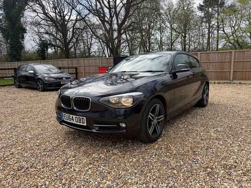 Usado BMW 118 Sport Line 2014 Preto Citadino
