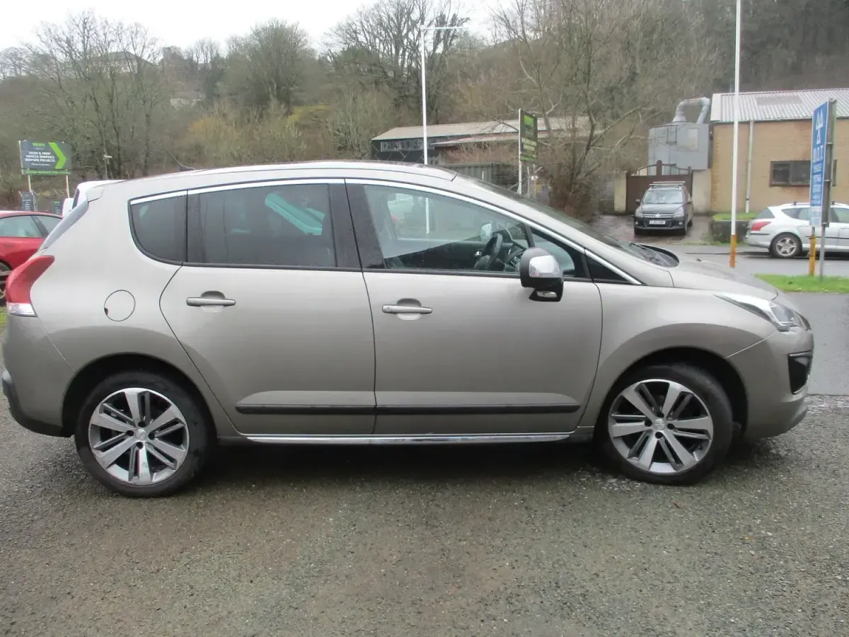 Used Peugeot 3008 Allure 2015 Grey Estate