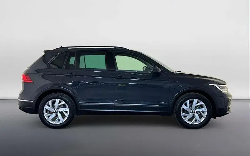 Used VW Tiguan Life 131 HP (96 kW) 2024 Grey SUV