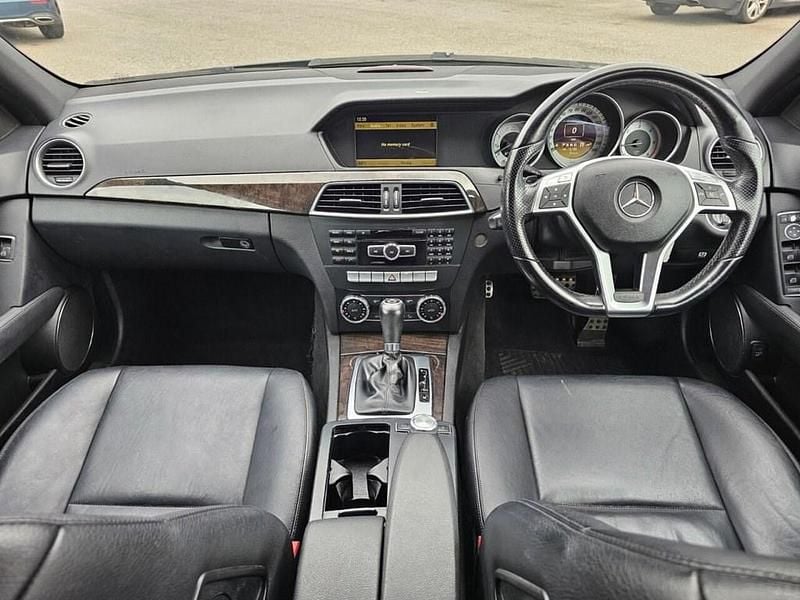 Begagnad Mercedes C250 Sport Edition 2011 Svart Kombi