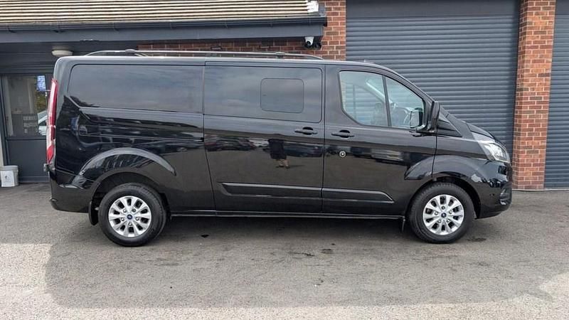 Used Ford Transit Custom Limited 130 HP (95 kW) 2021 Black Van