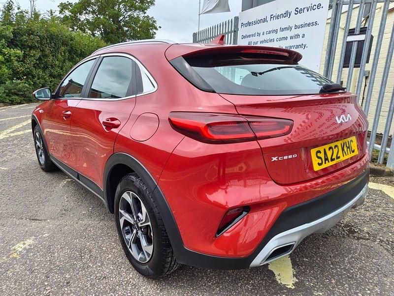 Used Kia Ceed 2022 Red Hatchback