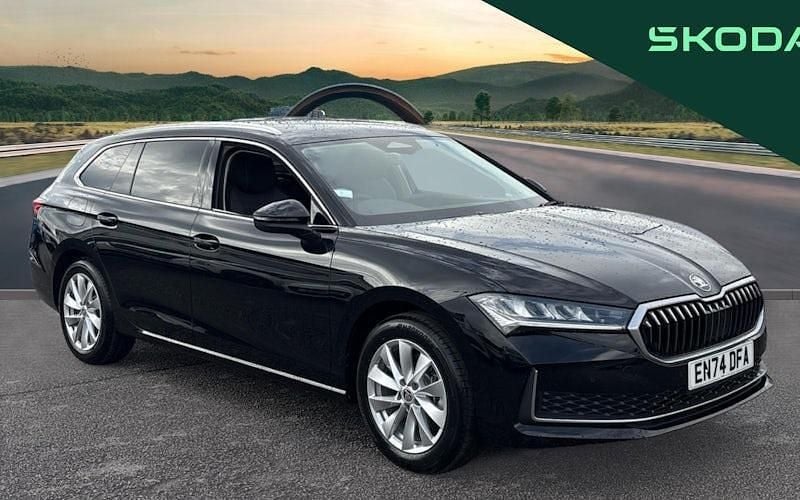 New 2026 Skoda Superb SE Technology Estate | £27,790 (A bit pricey) - Image 1/4
