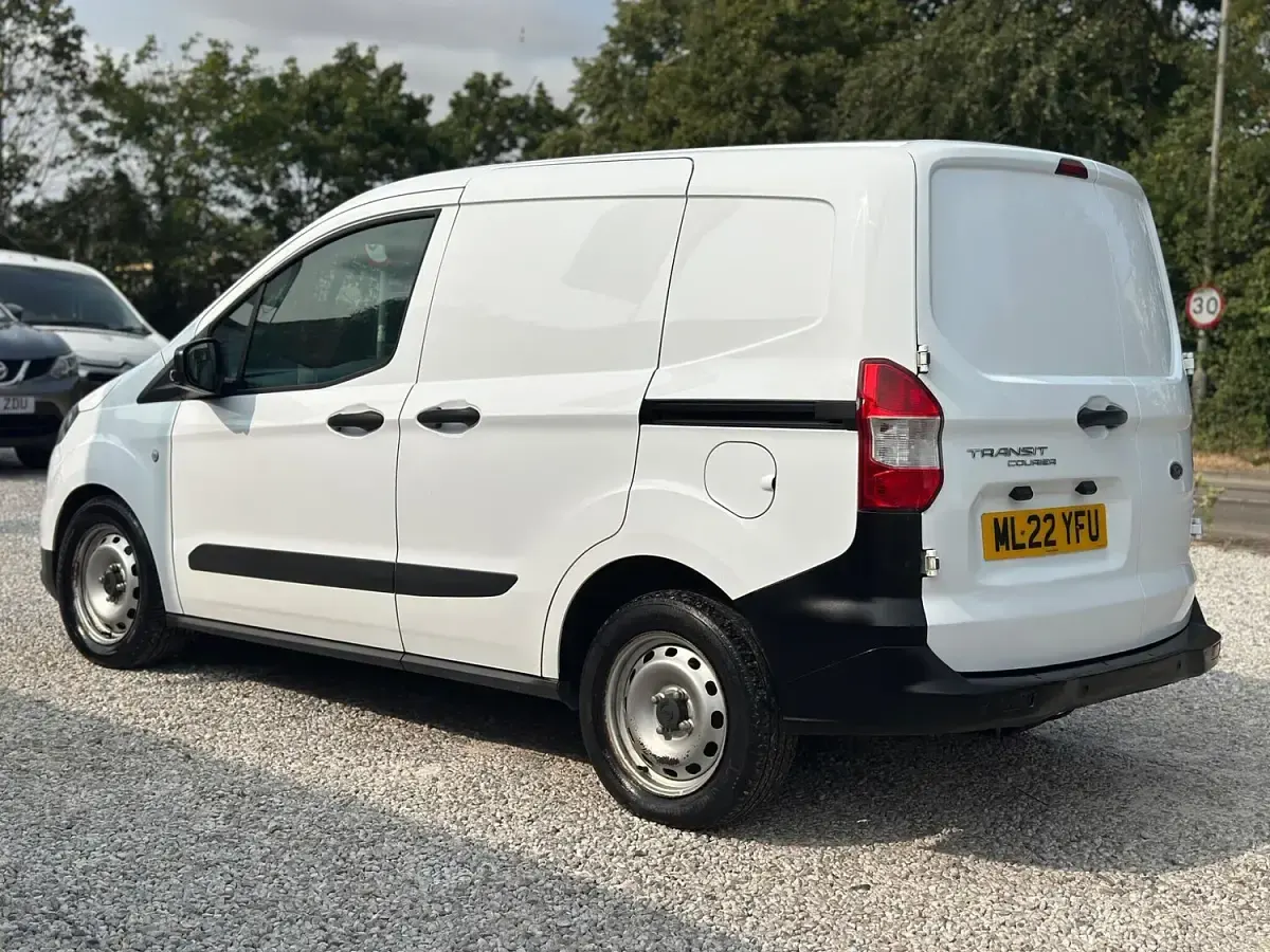 Used Ford Courier S 2022 White MPV