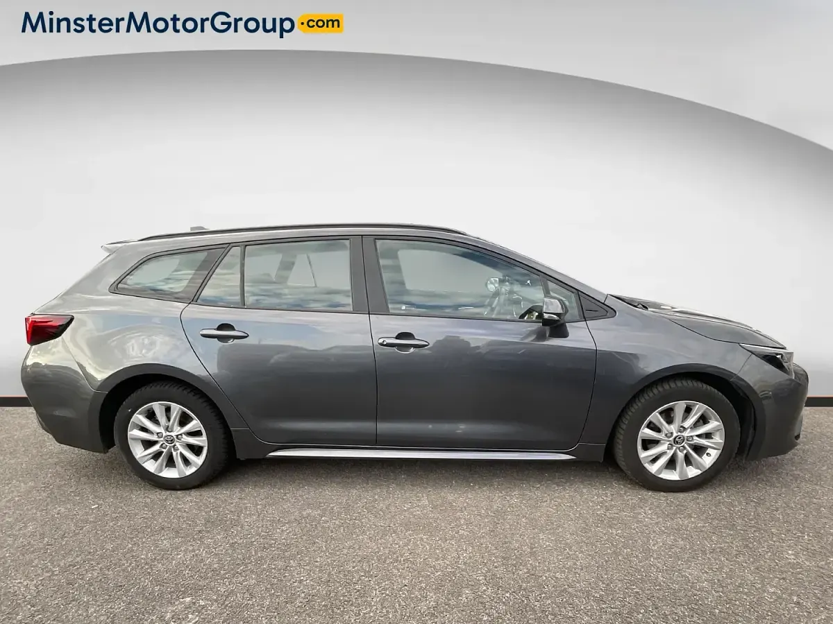 Used Toyota Corolla 138 HP (101 kW) 2023 Grey Estate