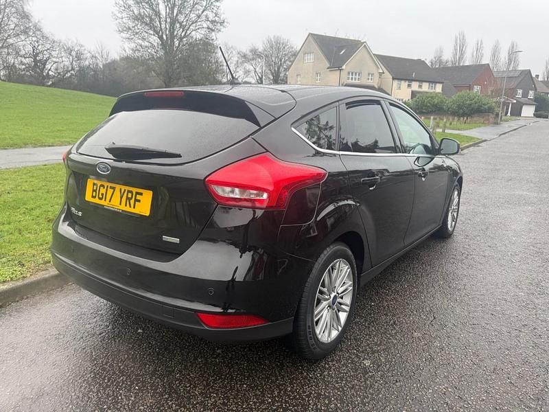 Used Ford Focus Zetec 125 HP (91 kW) 2017 Black Hatchback