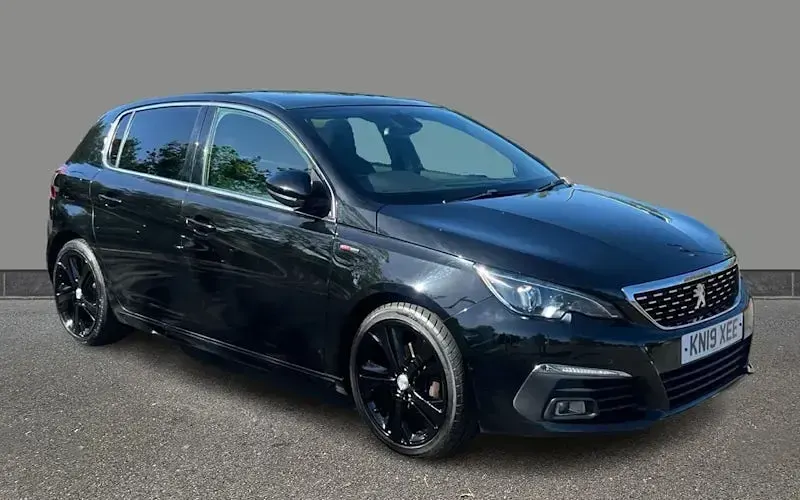 Used Peugeot 308 GT-line 131 HP (96 kW) 2019 Hatchback