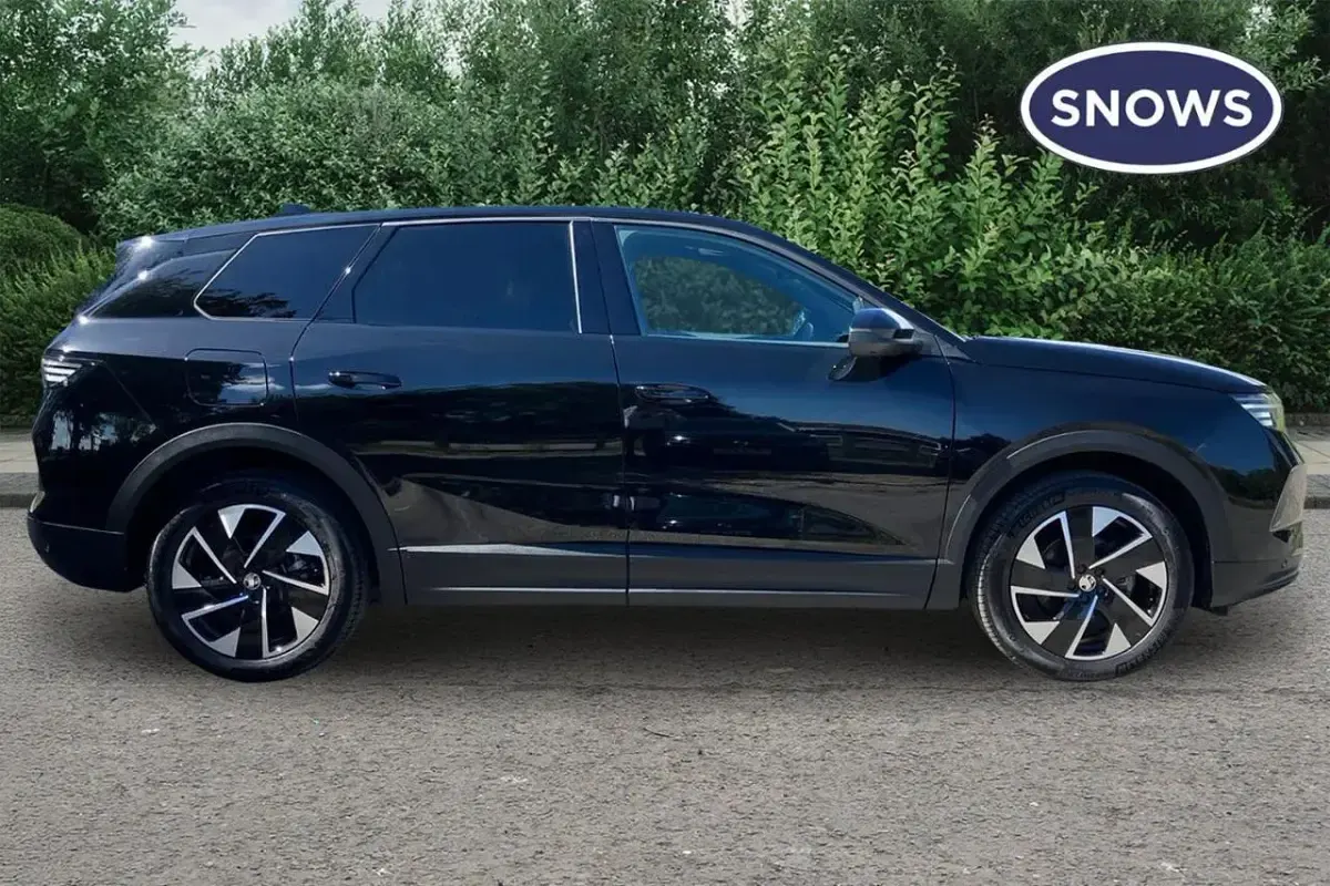 Used Vauxhall Grandland X Ultimate 134 HP (98 kW) 2025 Black SUV