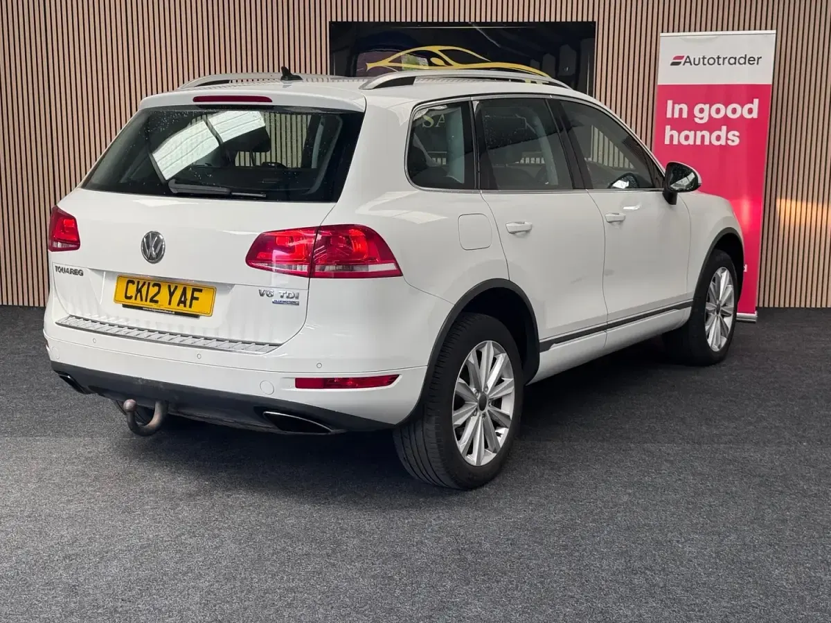 Used VW Touareg SE 245 HP (180 kW) 2012 White SUV
