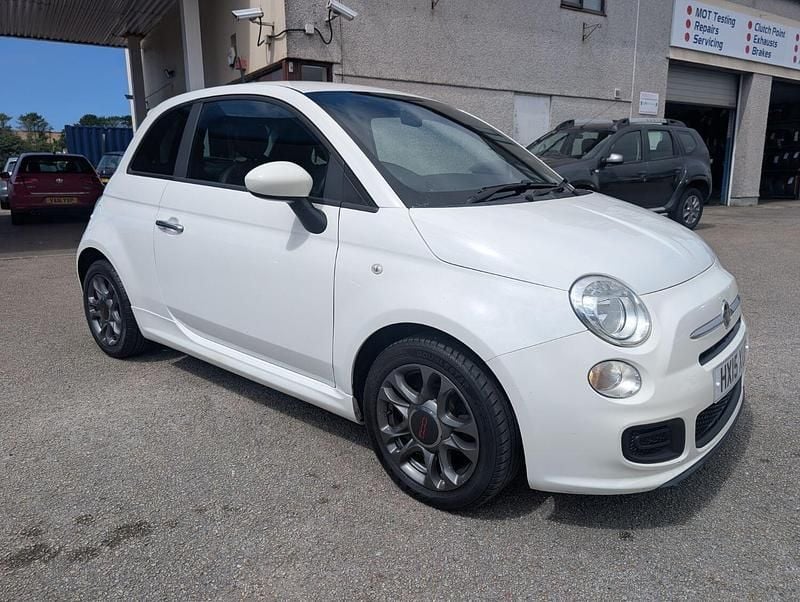 White Used 2015 Fiat 500 S Hatchback | £5,995 (Expensive) - Image 1/4