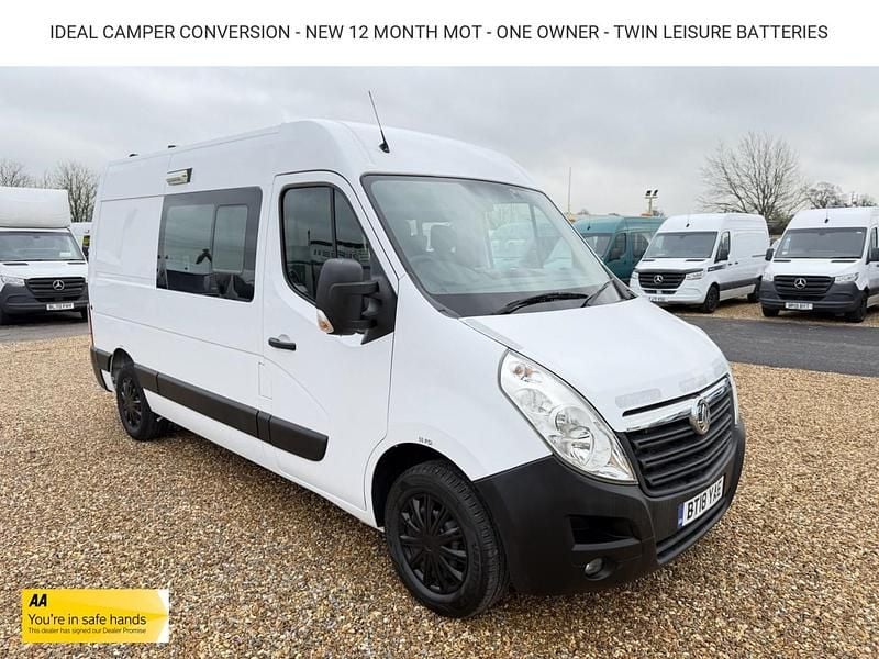 Used Vauxhall Movano 130 HP (95 kW) 2018 White MPV