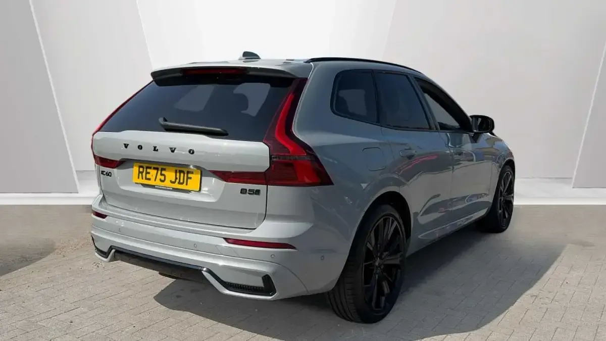 Used Volvo XC60 Ultra 250 HP (183 kW) 2025 Grey SUV