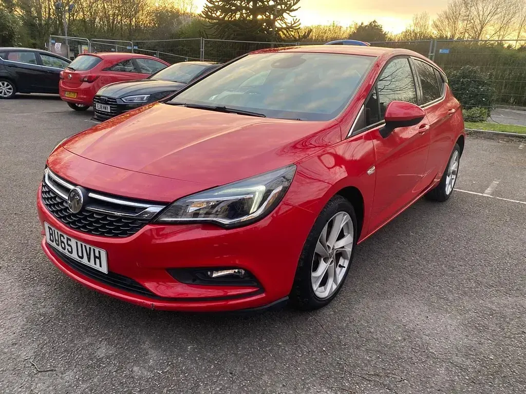 Used Vauxhall Astra SRi 2016 Red Hatchback