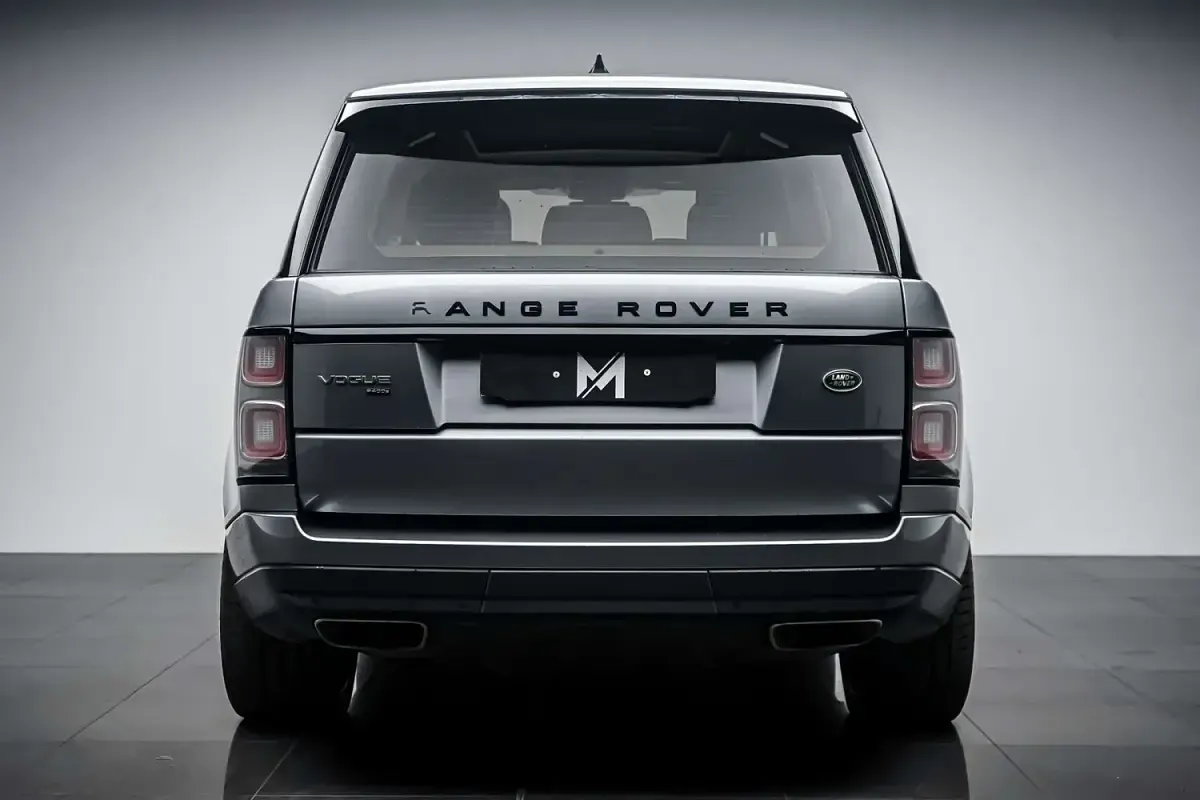 Używany Land Rover Range Rover Vogue 404 KM (297 kW) 2021 Szary SUV