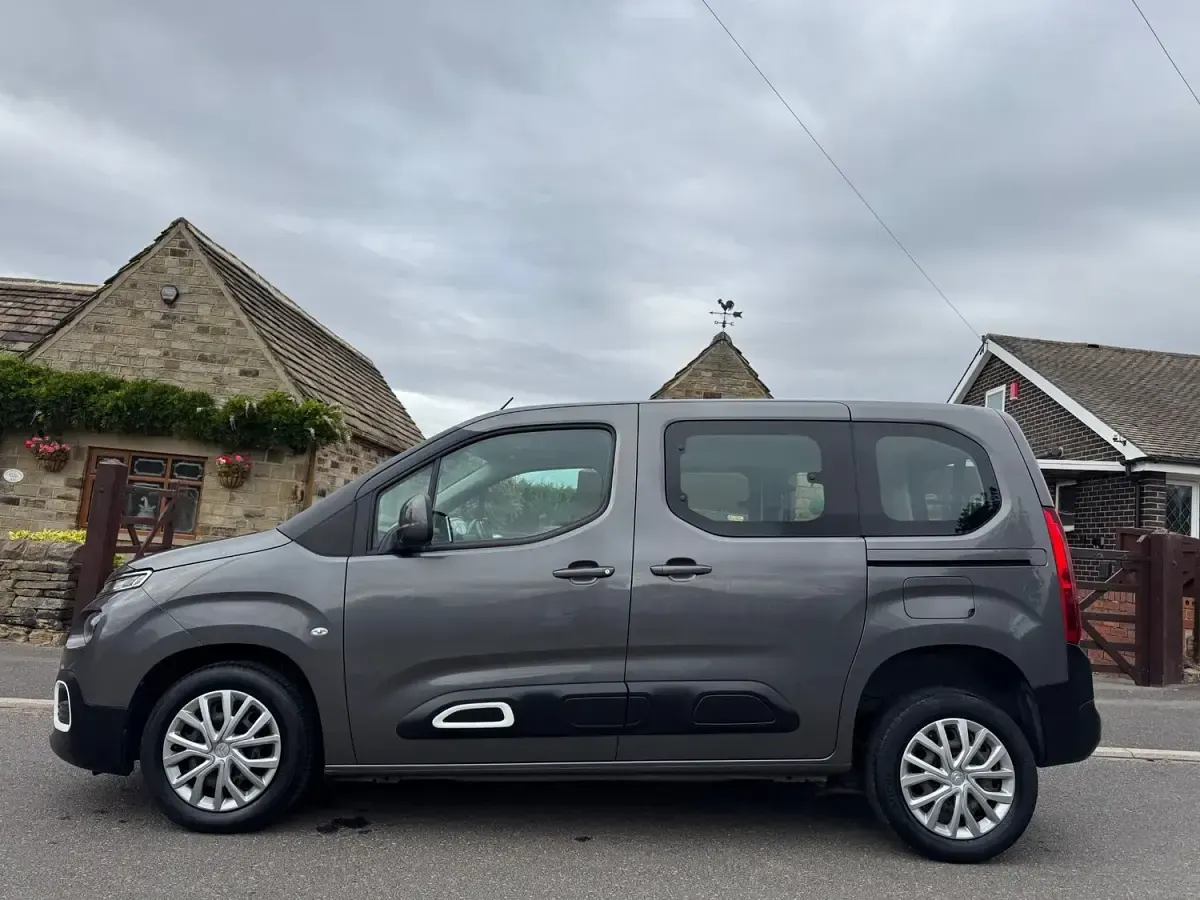 Used Citroën Berlingo Feel 2019 Grey MPV