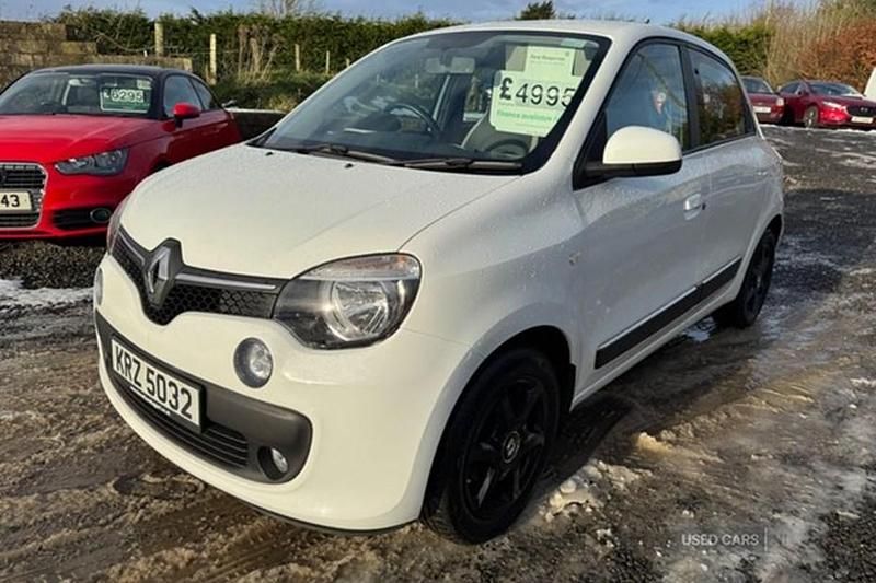White Used 2016 Renault Twingo Dynamique Hatchback | £4,995 (Fair price) - Image 1/1