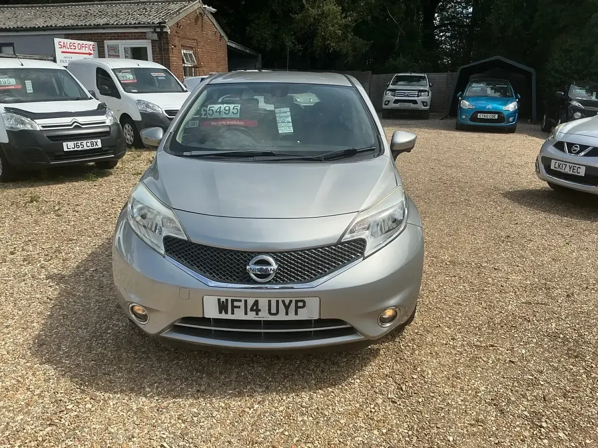 Used Nissan Note Tekna 90 HP (66 kW) 2014 Silver Hatchback