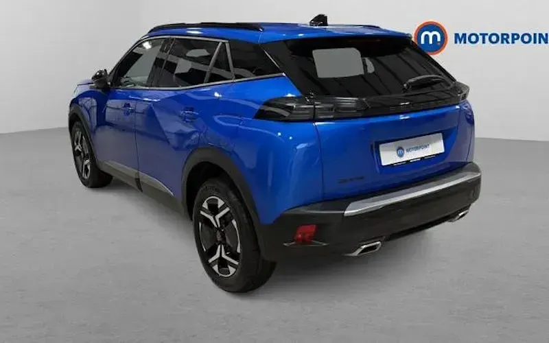 Usado Peugeot 2008 Allure 131 HP (96 kW) 2025 Azul SUV