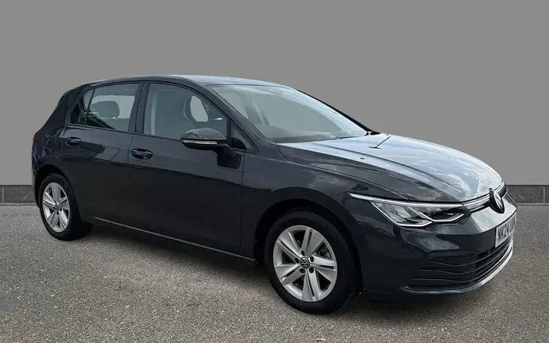 Used VW Golf VIII Life 131 HP (96 kW) 2024 Hatchback