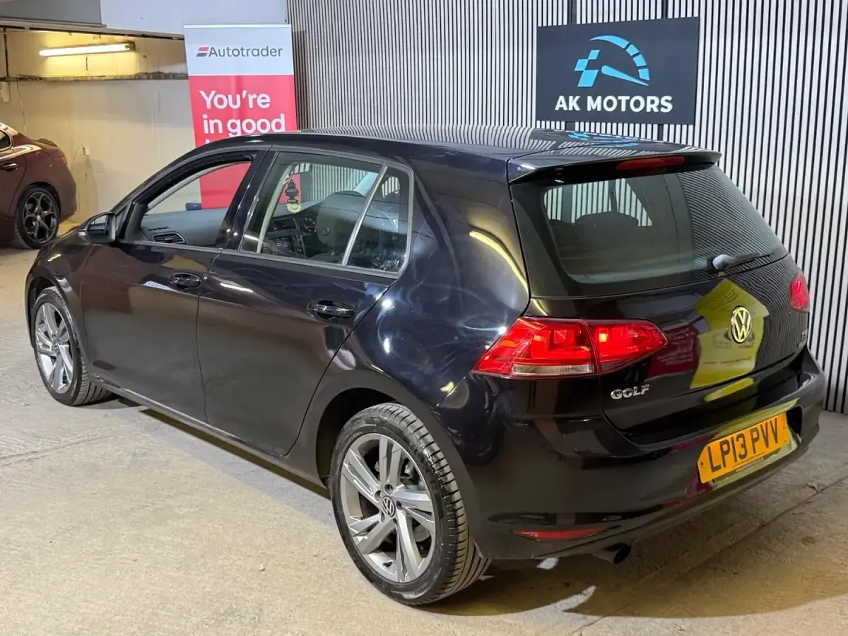 Used VW Golf VII S 105 HP (77 kW) 2013 Black Hatchback