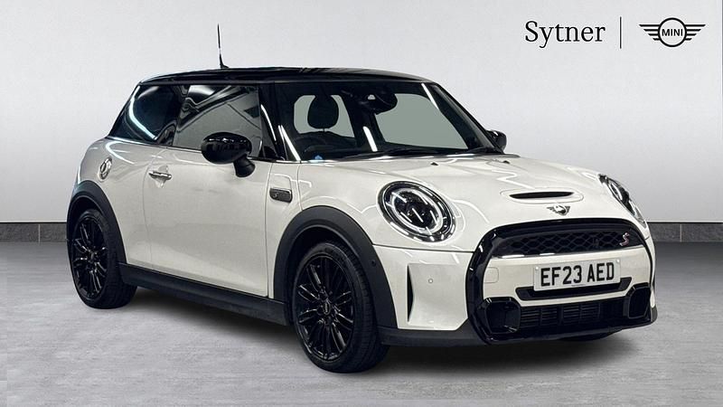 White Used 2023 Mini Cooper S Exclusive Hatchback | £25,000 (Fair price) - Image 1/4
