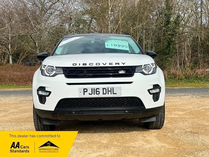Used Land Rover Discovery Sport HSE 180 HP (132 kW) 2016 White SUV