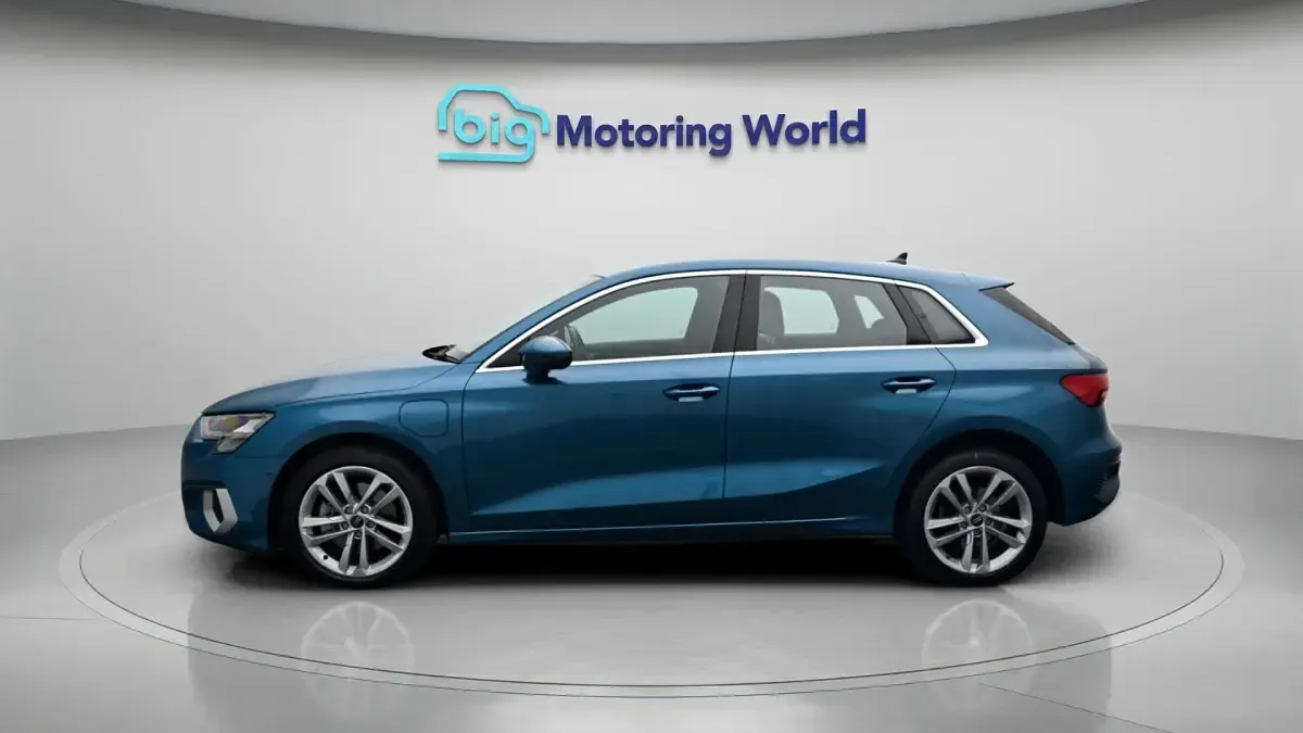 Used Audi A3 Sportback e-tron Sport 201 HP (147 kW) 2023 Hatchback