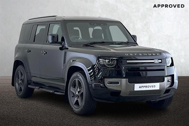 Black Used 2025 Land Rover Defender SE Dynamic SUV | £77,000 - Image 1/4