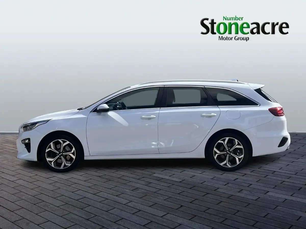 Używany Kia Ceed 140 KM (102 kW) 2020 Biały Hatchback