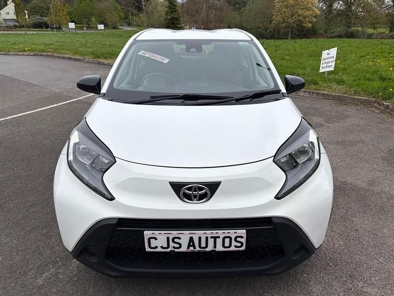 Used Toyota Aygo PURE 2022 White Hatchback