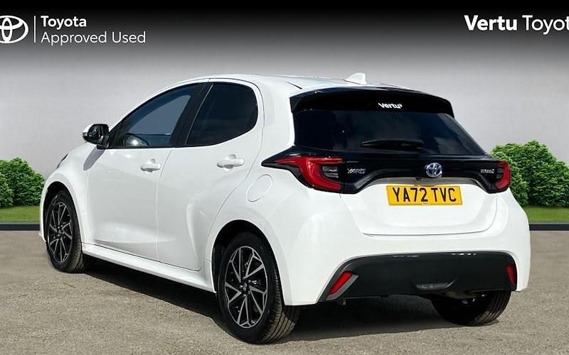 Used Toyota Yaris Hybrid Design 116 HP (85 kW) 2026 Hatchback