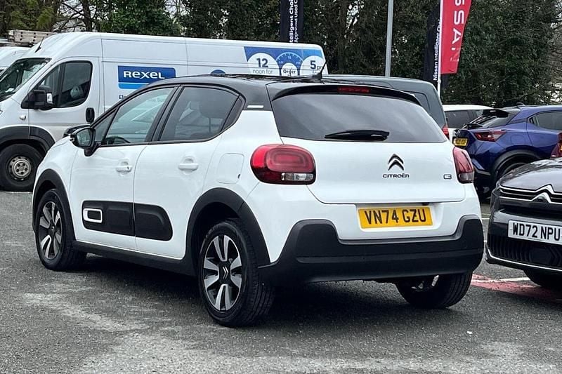 Used Citroën C3 PureTech 82 HP (60 kW) 2024 White Hatchback