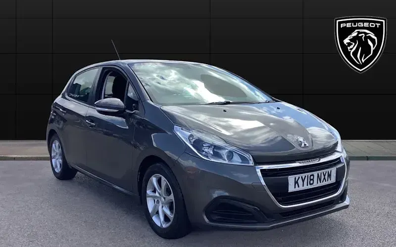 Used Peugeot 208 Active 82 HP (60 kW) 2018 Hatchback